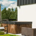 Na Szczycie - Jeden Na Dzialce Oraz Balia Jacuzzi Na Wylacznosc Nyaraló *